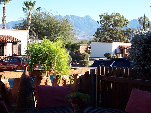 4th image of 422 S Paseo Lobo