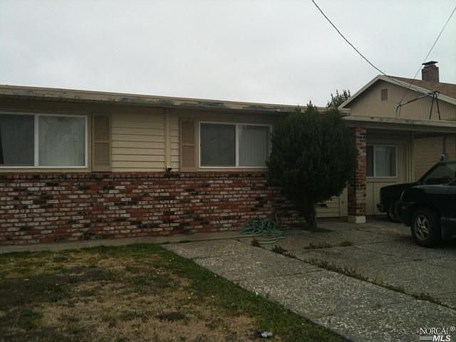 1st image of 701 Griffin Dr