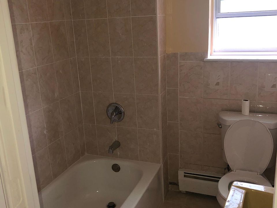 2nd image of 2579 Hollers Ave Floor 2