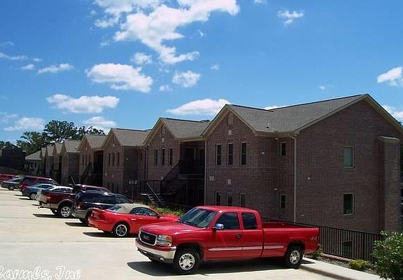 5th image of 503 Lakeland Dr APT B4