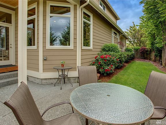 5th image of 12052 157th Ct NE