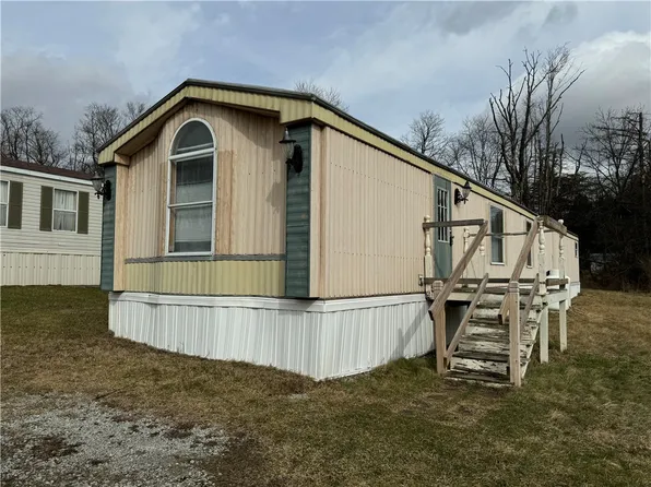 520 Pine View Dr, Export, PA 15632