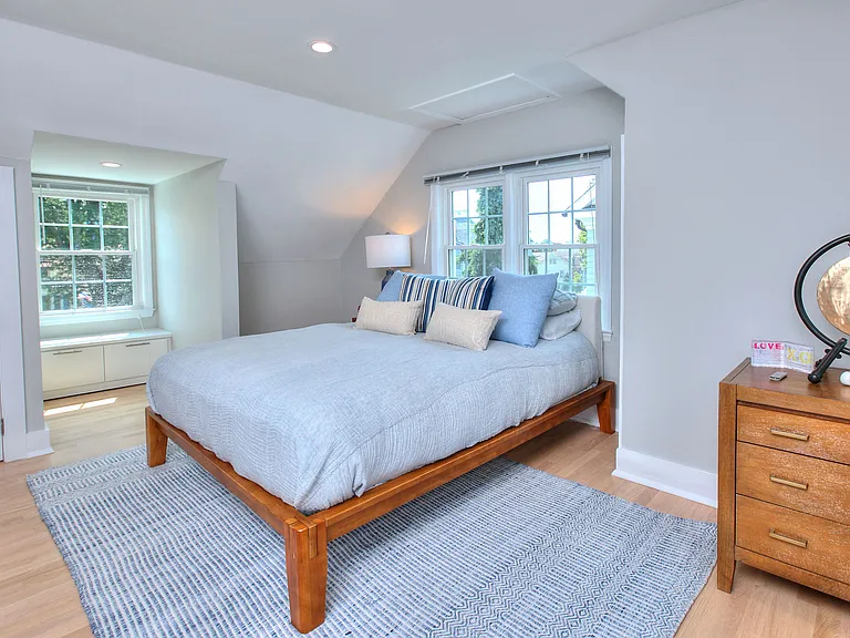 537 Penfield Rd — Photo 24