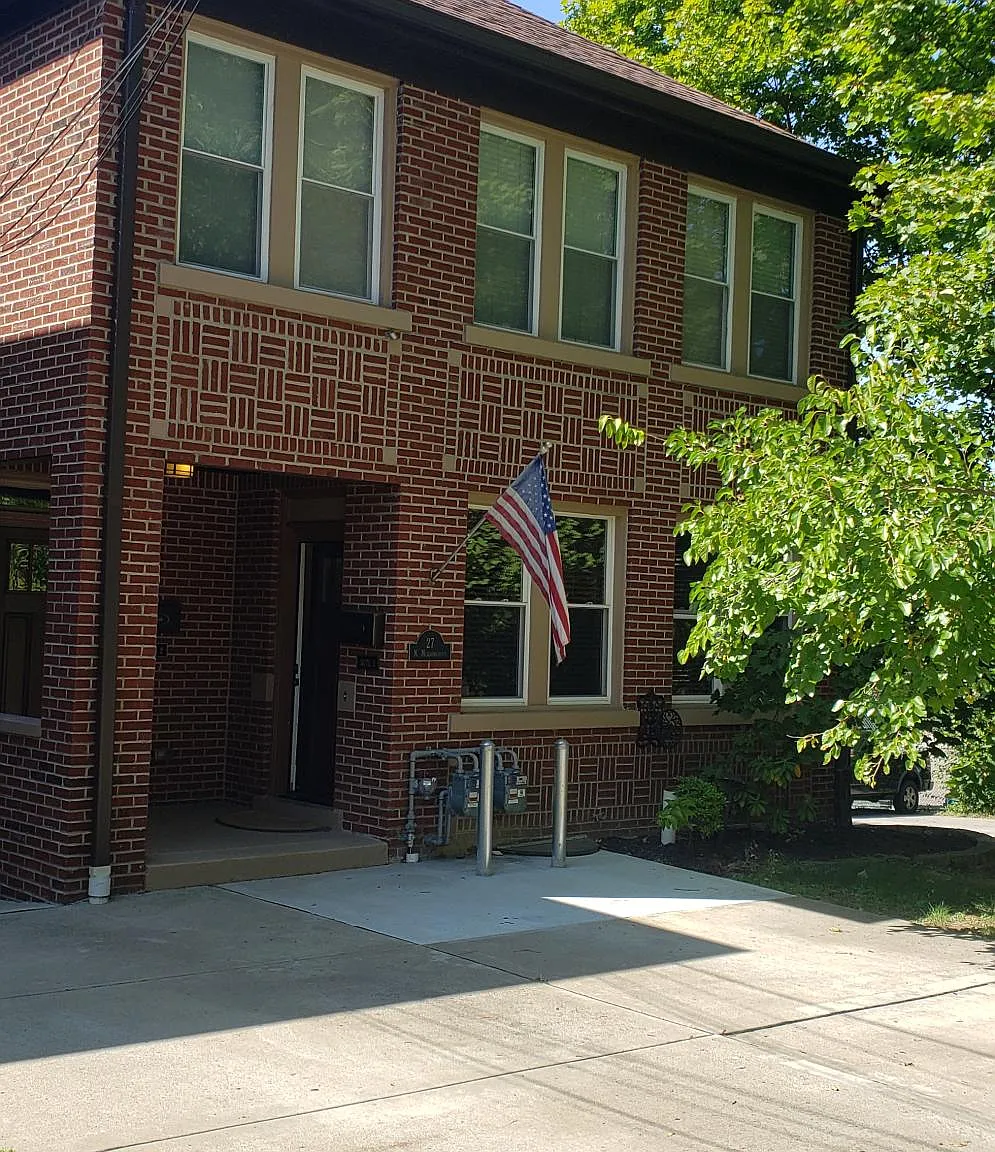 4 bed, 2800 sqft, $2,200 — Photo 1