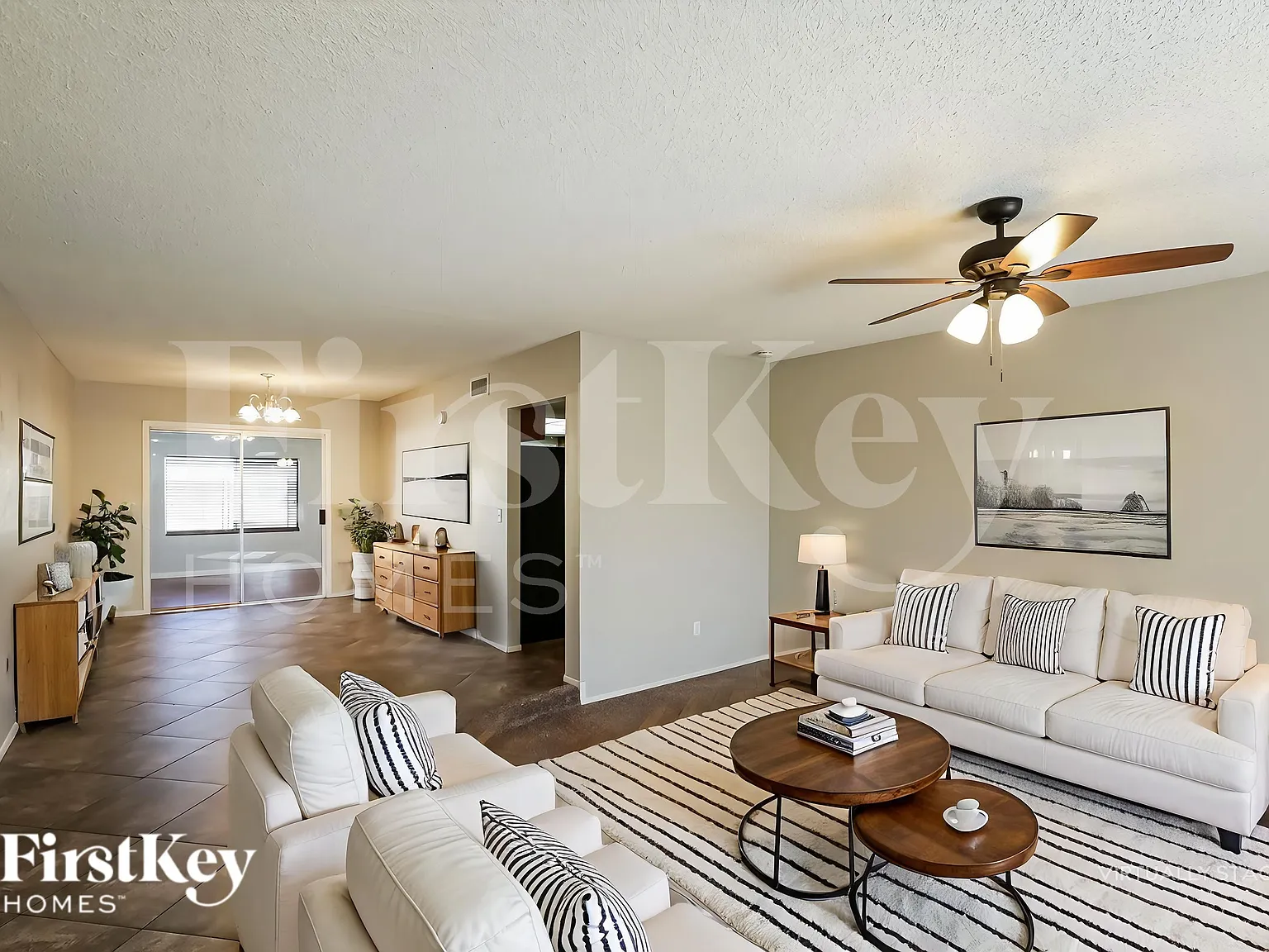 4 bed, 2.0 bath, 2194 sqft, $2,085 — Photo 4