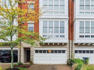 12079 Kinsley Pl, Reston, VA 20190