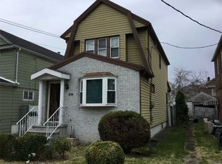 9126 219th St, Queens Village, NY 11428