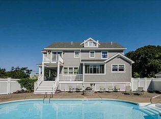 43 Pequot Dr, Charlestown, RI 02813