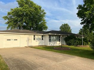 5800 Lrc Rd, Waterloo, IL 62298