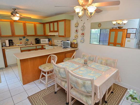 5th image of 5777 SE Windsong Ln #601