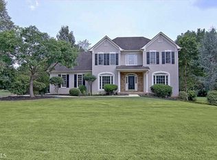 130 Youngs Cir, Fayetteville, GA 30215