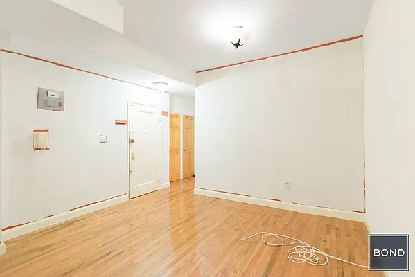 Rented by Bond New York | media 26