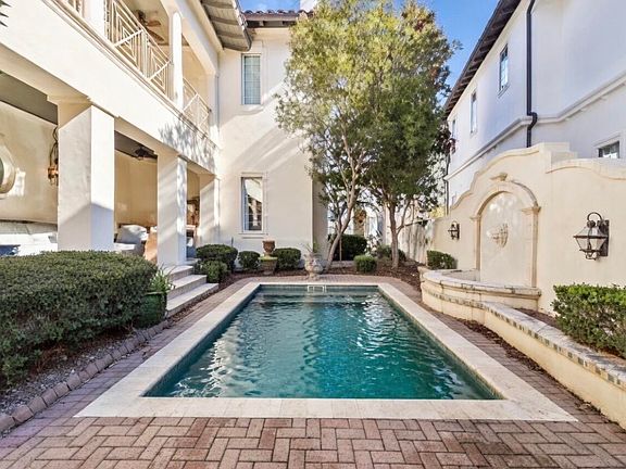 4th image of 152 White Cliffs Blvd