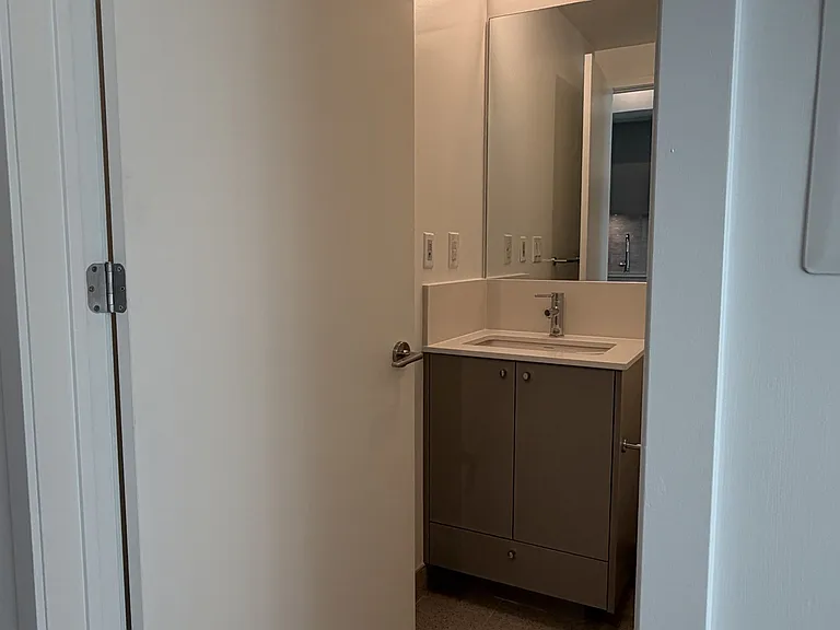 10 Oak St S #215 — Photo 10