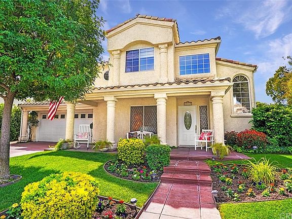 5th image of 25318 Bowie Ct