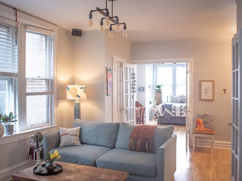 1st image of 2223 W Augusta Blvd #1