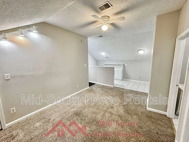 3569 Douglass Ave #3 — Photo 7