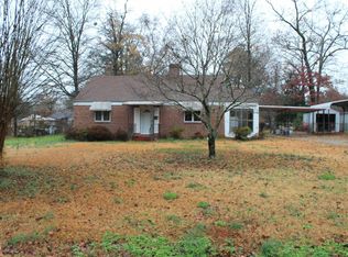 1109 Hillcrest Rd, Newberry, SC 29108