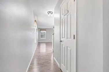 1815 Hyland Green Dr — Photo 3