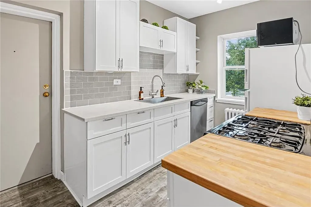 2 bed, 798 sqft, $775 — Photo 2