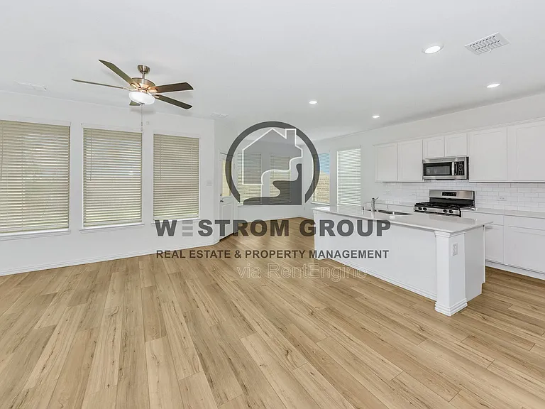 2600 Starwater Dr — Photo 9