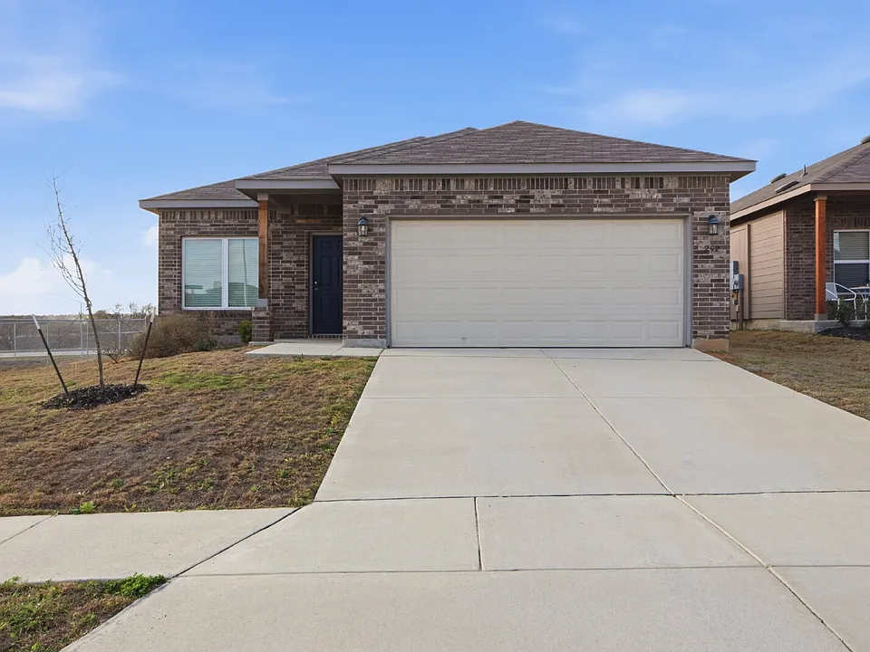 292 Legacy Cir