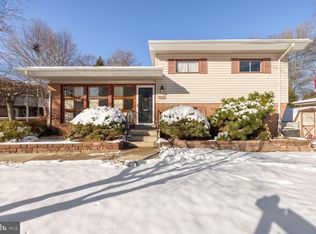 2202 Pinneberg Ave, Rockville, MD 20851