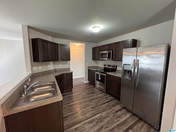 4th image of 776 The Heights Ln