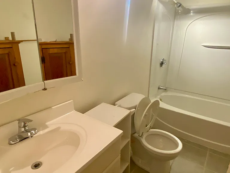 38 Underhill St #1 — Photo 7