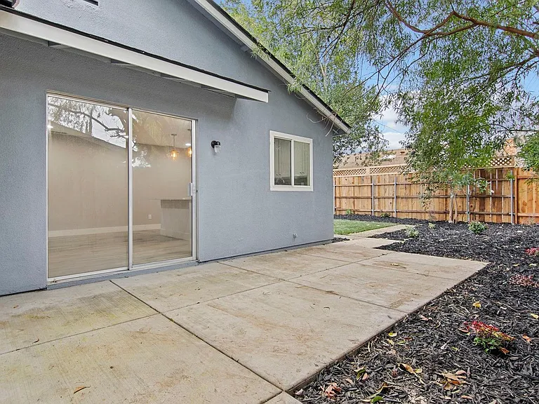 8737 Grayling Way — Photo 26