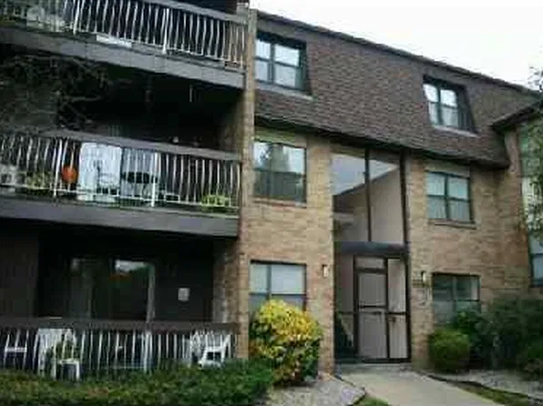 1526 Raspberry Ct, Edison, NJ 08817