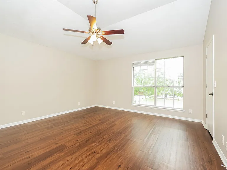 114 Tedder Blvd — Photo 11