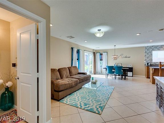 5th image of 464 Swiss Cottage Ave
