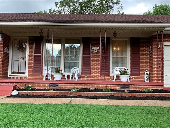 Lg Covered Front Porch