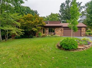 204 Lancaster Cir, New Albany, IN 47150