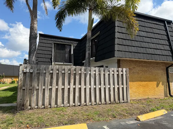 160 Woodland Rd #160, Lake Worth, FL 33461