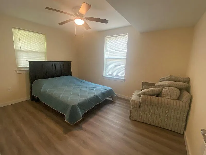 2 bed, 850 sqft, $1,500 — Photo 4