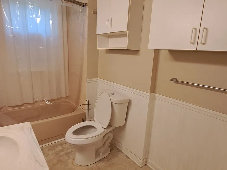 Full bathroom.