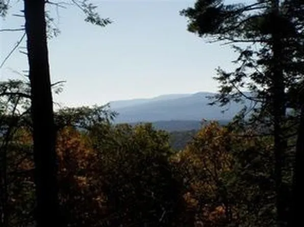 724 Old Post Rd, Esopus, NY 12561