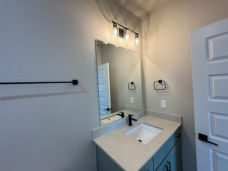 5910 SW Desert Ave — Photo 20