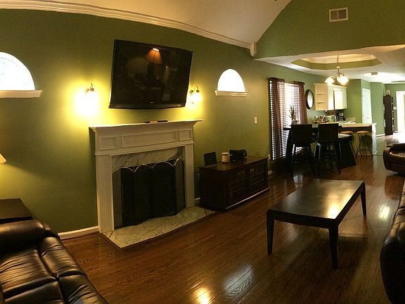 2nd image of 196 Hidden Creek Pkwy