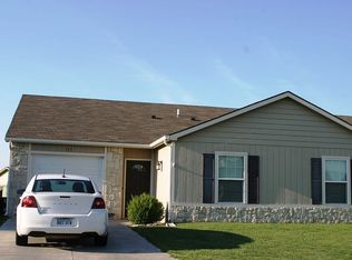 515 Grainfield St, Manhattan, KS 66502