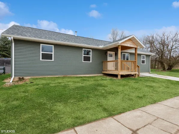 3728 Nordway Rd, Kingsford Heights, IN 46346