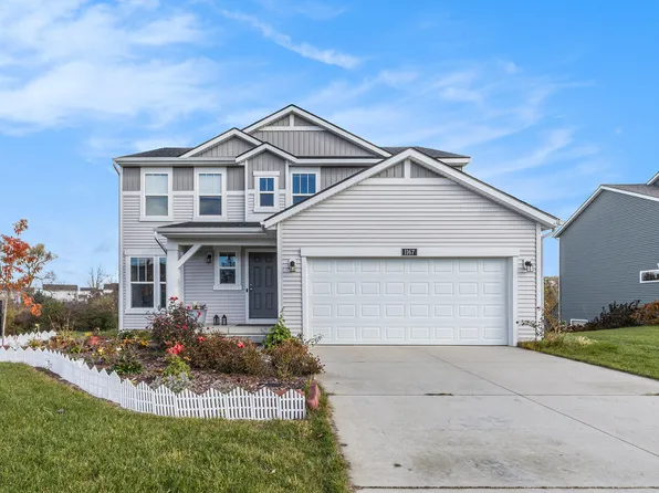1167 Cobblestone Way Dr SE, Byron Center, MI 49315