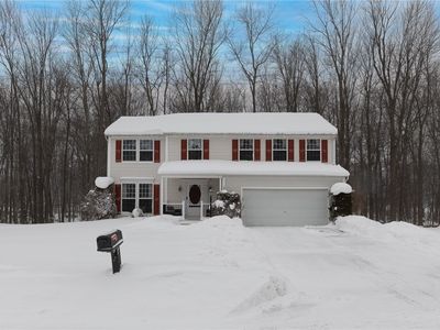1045 Fawn Wood Dr, Webster, NY, 14580