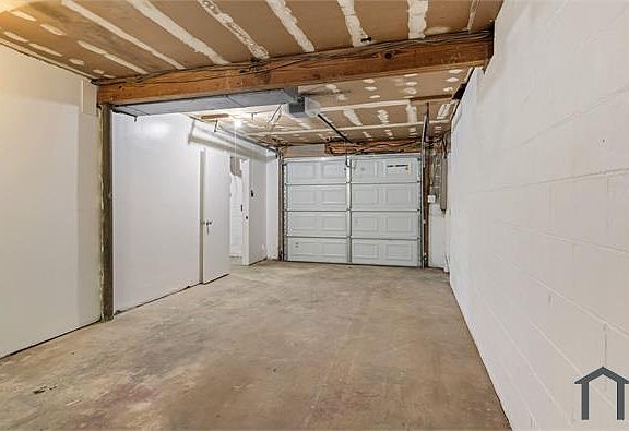5th image of 600 Westwood Ave