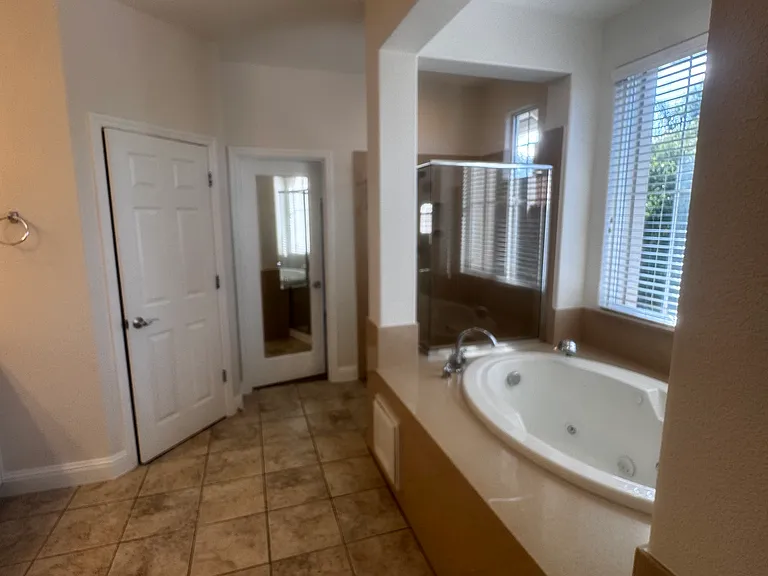511 W Las Brisas Dr — Photo 24