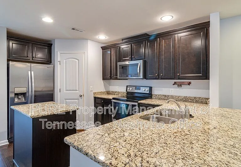 1251 Riverbrook Dr — Photo 7