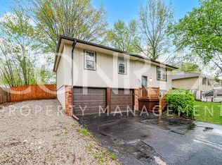 209 Valley Dr, Grain Valley, MO 64029