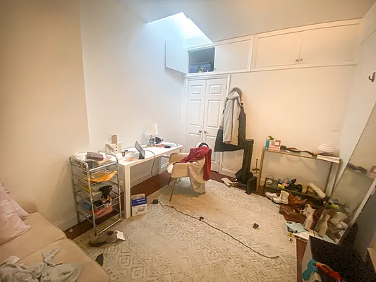 Rented by Corcoran | media 21